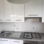 Ema شقة