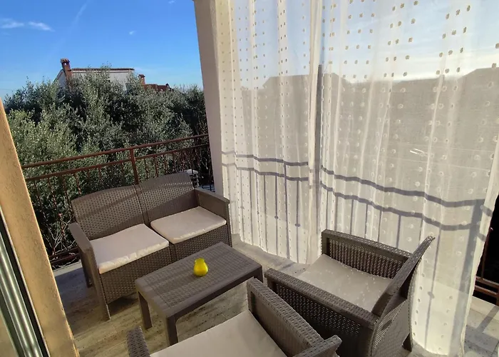 Apartment Ema Tar-Vabriga