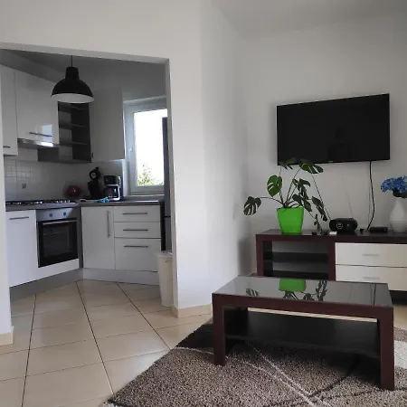 Ema Apartment