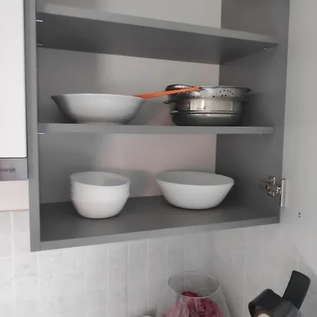 Ema Apartment *